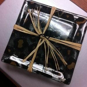 Beautiful glass Cheetah print coasters. Nwt