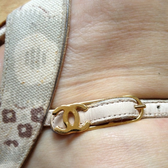 Chanel authentic heel - Picture 3 of 4