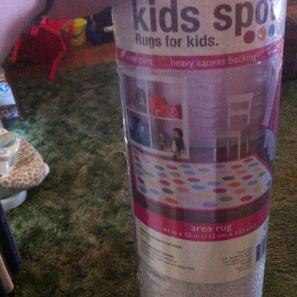Little girls room / play room area rug
