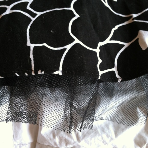 Black and white dress NWOT - Picture 2 of 3