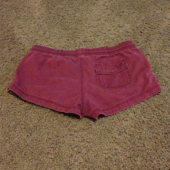 American Eagle Burgundy red short shorts - Picture 2 of 2