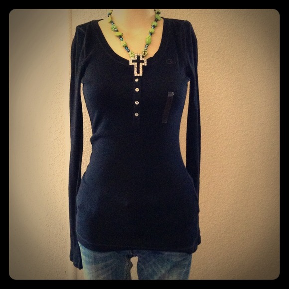 NWT Gilly Hicks long sleeve top size small