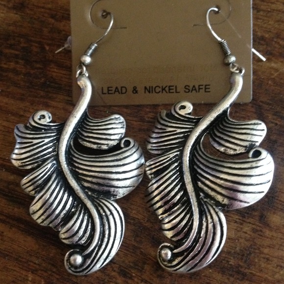 NEW Swirly Leaf Earrings