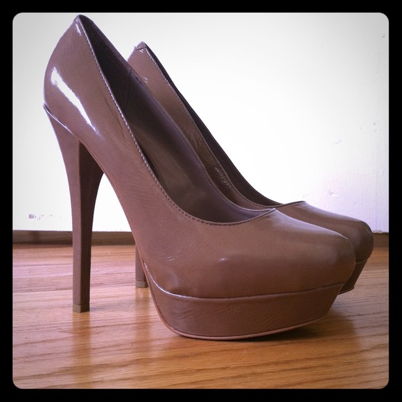Nude patent leather Steve Madden platform pumps
