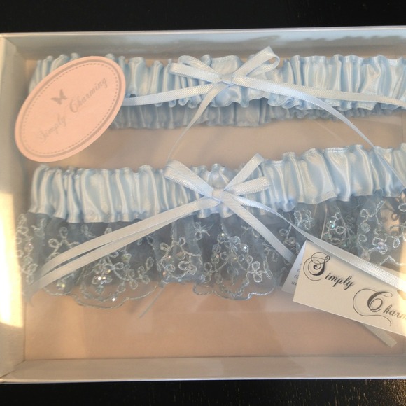 Garter Set