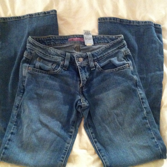 Levi's Low Super Flare Small