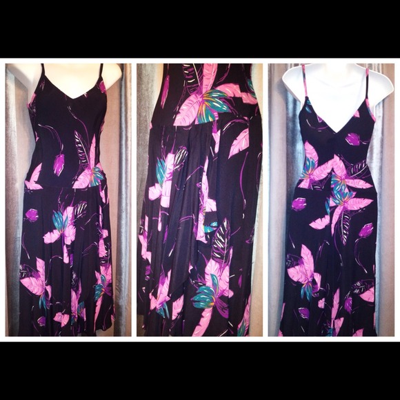 **SOLD**Spaghetti strap hawaiian print dress