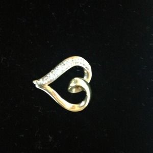 10k gold hearth charm