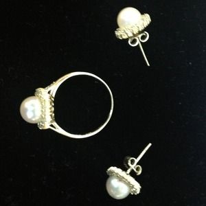 14k gold earrings and ring bundle