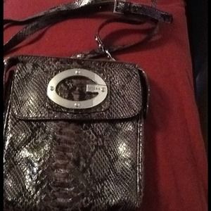 BRAND NEW guess purse