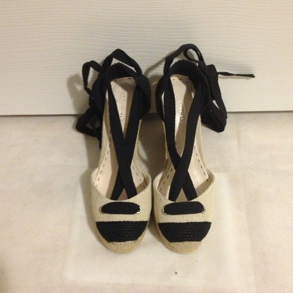 SOLD NEW COACH Wedges as seen on LEIGHTON MEESTER! - Picture 2 of 4