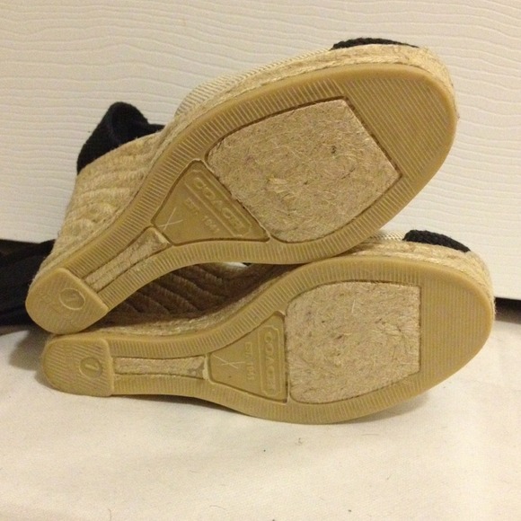 SOLD NEW COACH Wedges as seen on LEIGHTON MEESTER! - Picture 4 of 4