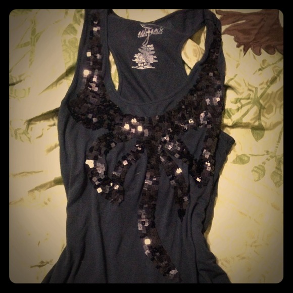 Miley Cyrus sexy top