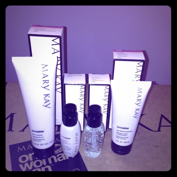 TimeWise Age Fighting Moisturizer Set