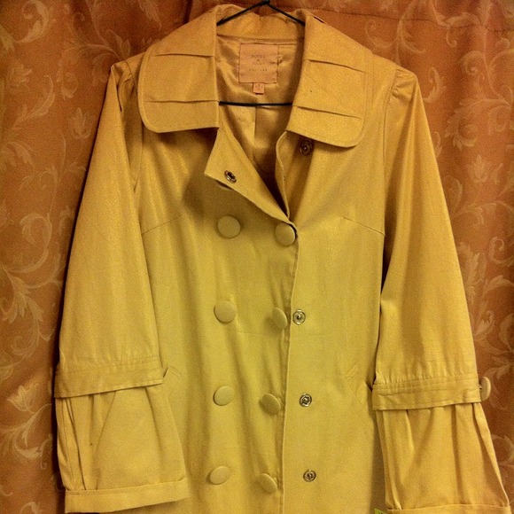 🔵Sold locally🔵Romeo and Juliet Couture coat