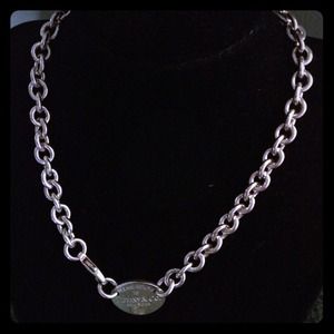 Beautiful Return to Tiffany™ Jewerly Set !