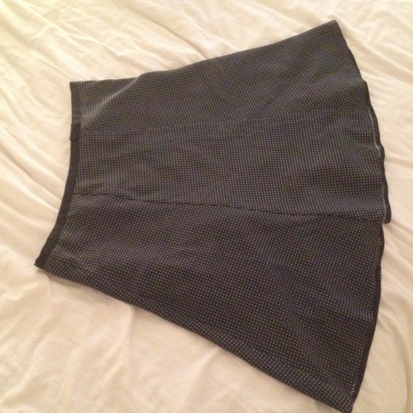 Black skirt w/white dots by Warehouse size 6