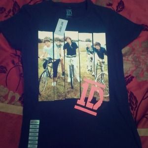 ONE DIRECTION TOP