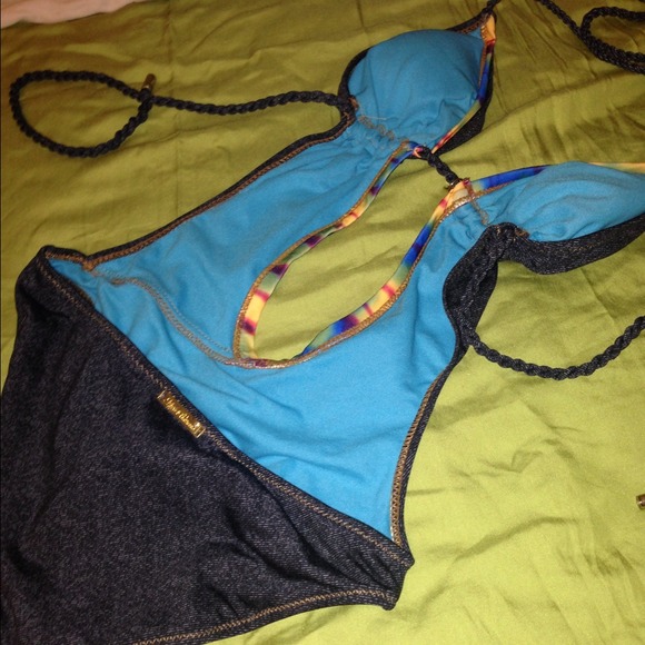 Bathing suit - Picture 2 of 2