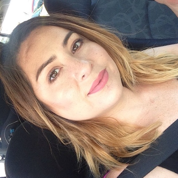 Welcome to my closet! - Picture 2 of 4