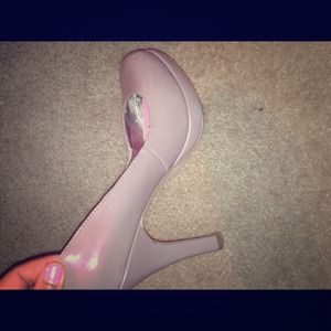 🎀Steve Madden Bundle🎀 Fawn pumps and Gold Heels!