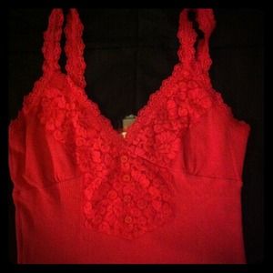 REDUCED ⬇⬇Super cute pink/magenta lace t-shirt!!!