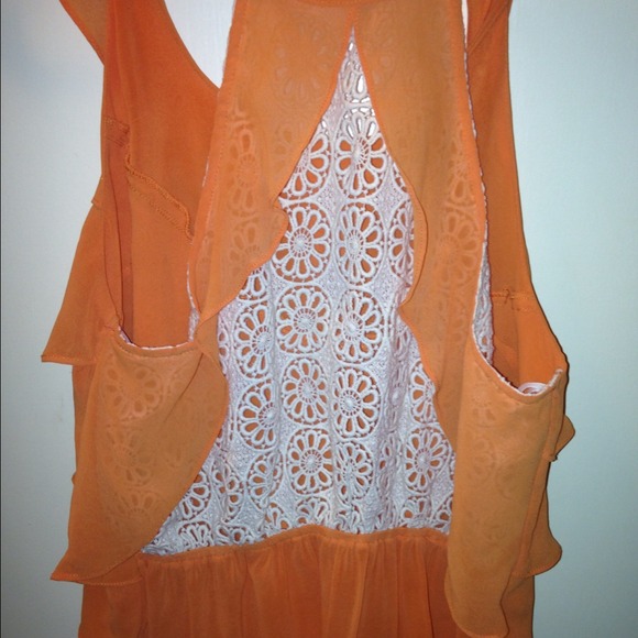 Cute blouse fun for summer - Picture 2 of 4