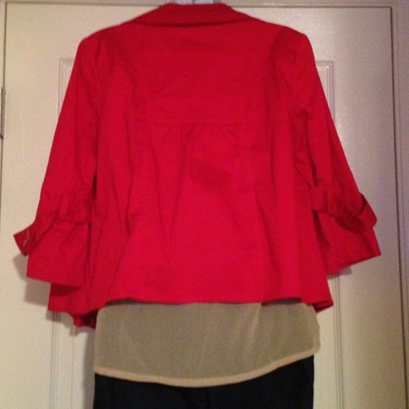 📢🎉Red crop jacket - Picture 2 of 2
