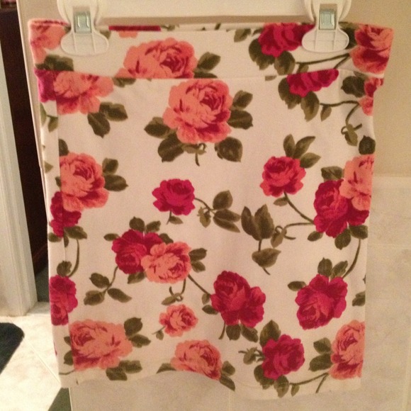 Flower skirt - Picture 1 of 1