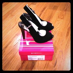 Black Suede Pumps with snake print Heel - Size 7