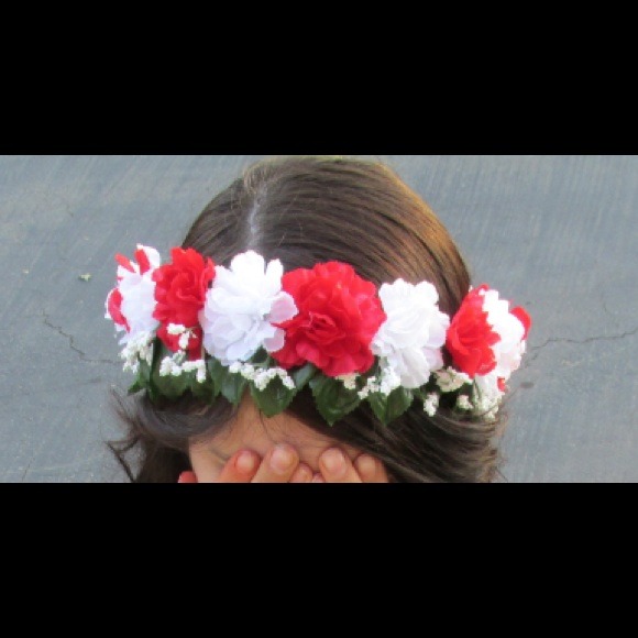 Red and white floral crown ~