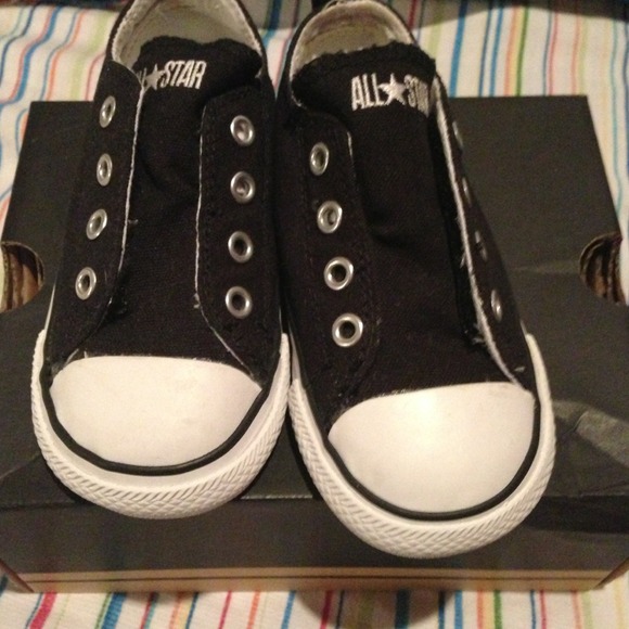 Converse toddler sneakers
