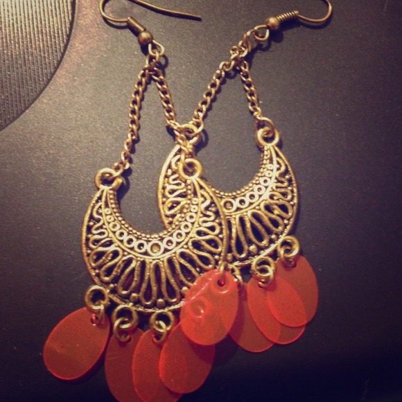 Very cute dangling earrings! - Picture 1 of 1