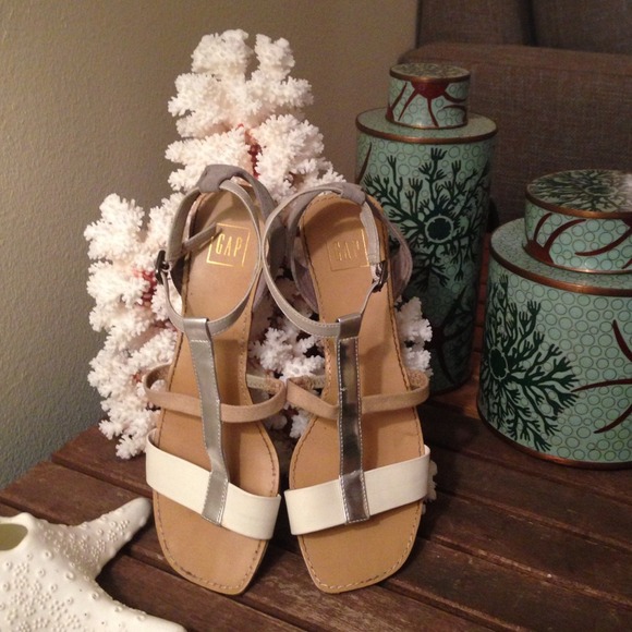 🎀Gap Sandals