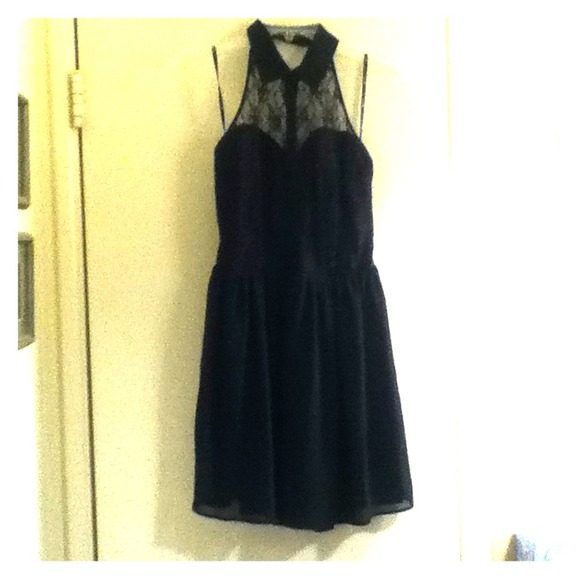 Forever 21 Collared Lace Dress