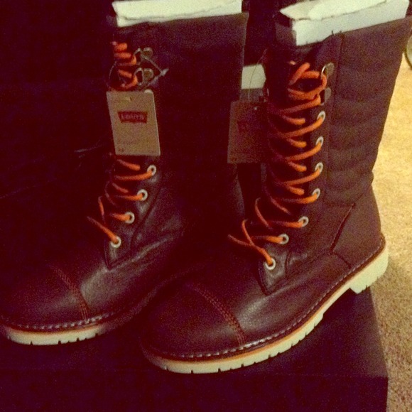 Levi's boots