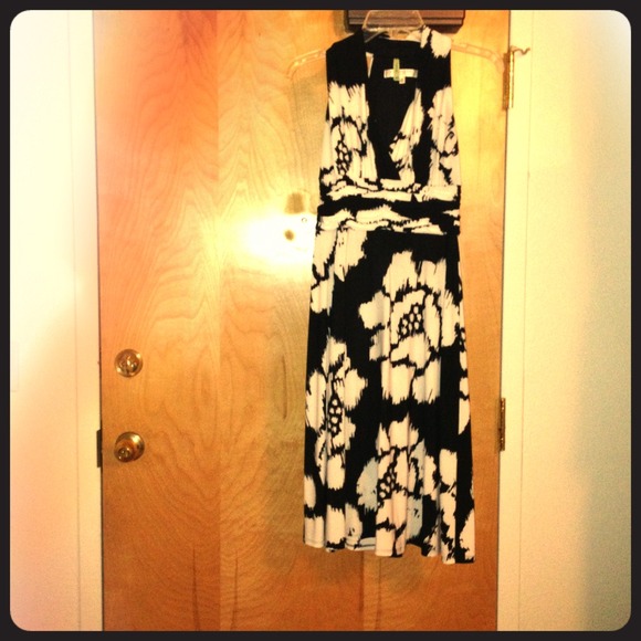Cute dress that you can dress up or down!