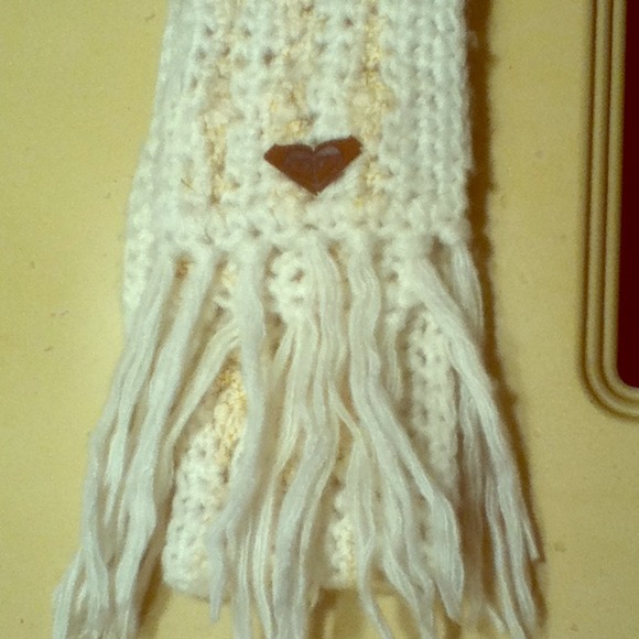 Roxy Knitted Scarf - Picture 1 of 3