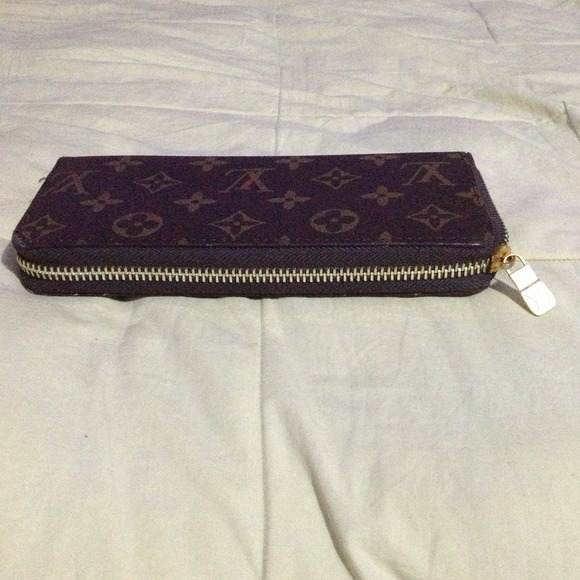 Inspired LV wallet