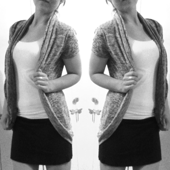 Long grey short sleeve shrug