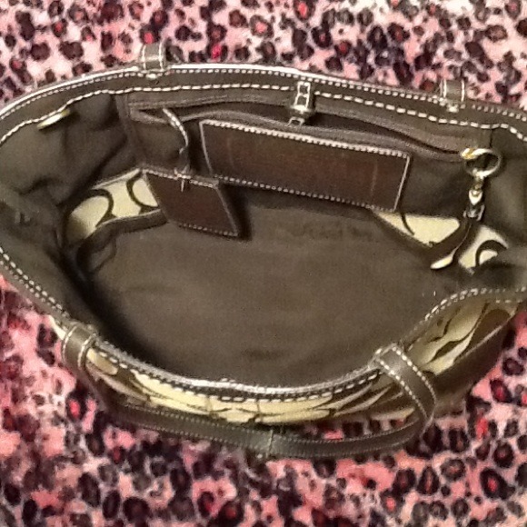 Authentic Coach Purse - Picture 3 of 4