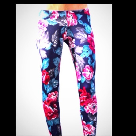 Bundle of leggings @ Sally876