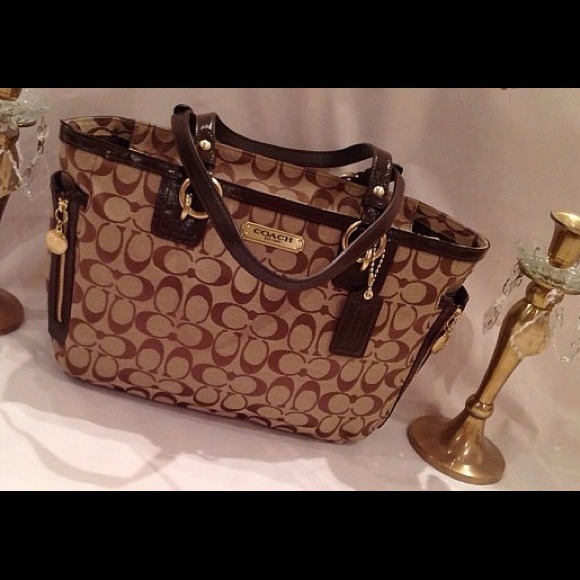 ❌SOLD❌BUNDLED BOGOF❌Authentic Coach Purse
