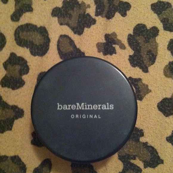 👍Just reduced👍Bare Minerals makeup fairly medium