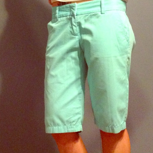 💢SOLD💢 J. Crew Bermuda Shorts🌀