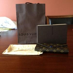 new Louis Vuitton-Josephine wallet 💥on hold💥