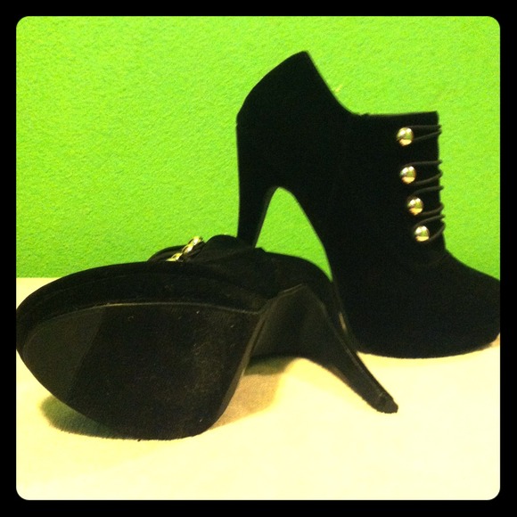 Black Booties