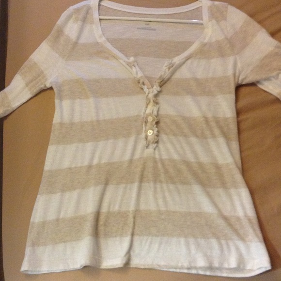 Old navy shirt