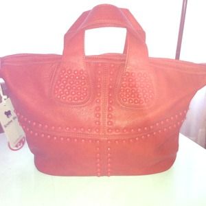 Adorable orange handbag