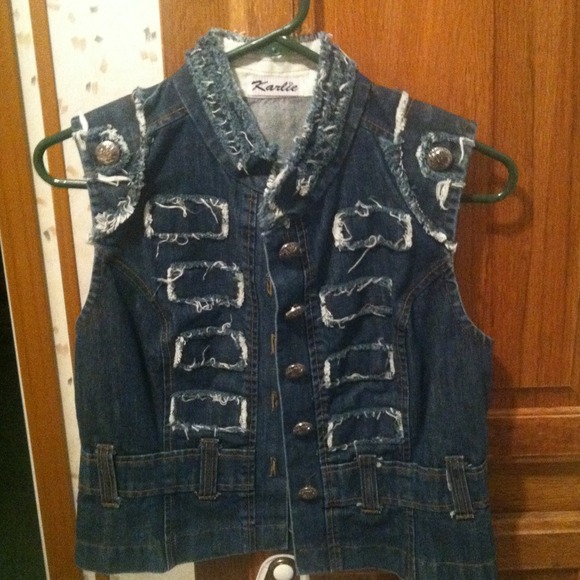 NWT! Karlie Blue Denim Vest - Picture 2 of 4